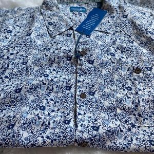 Men’s Med Caribbean Joe shirt. New with tags.